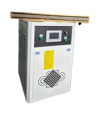 Sistema di raffreddamento UV LED industriale a refrigerazione idrica
Soluzione LED UV ad alta potenza per la produzione industriale continua