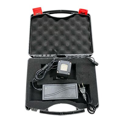 Sistema di polimerizzazione LED UV da 365 nm ad alta intensità con area di polimerizzazione 40x40 mm e design portatile
